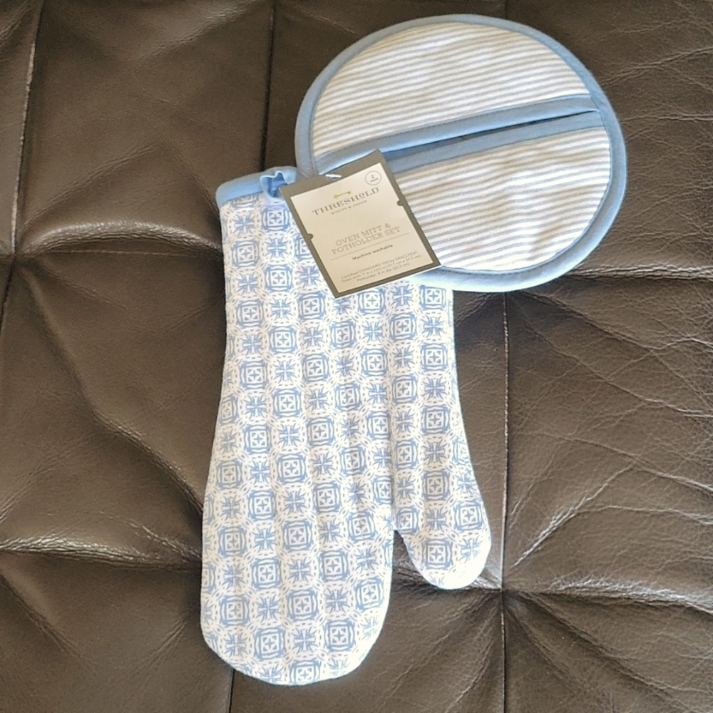 Threshold oven mitt & potholder set & dishcloths - Picture 2 of 8